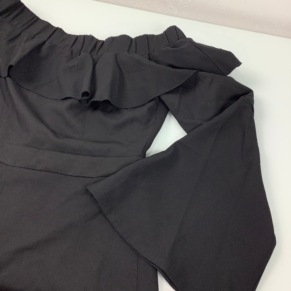Sugar + Lips Off the shoulders Bell sleeves Black Romper SZ M NWT - Picture 2 of 9